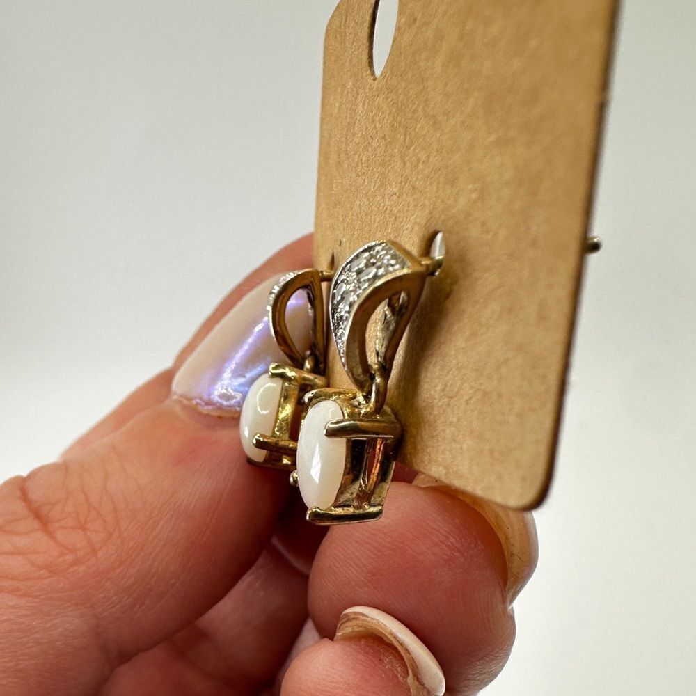 Vintage 5x7mm Opal Cabochon, goldā overā925 stud earrings! - Picture 6 of 11
